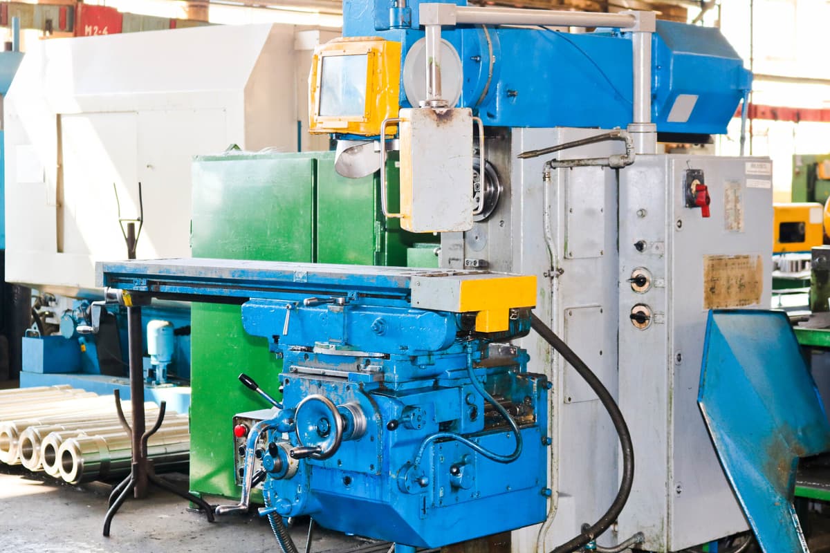 Universal Freze Tezgahı